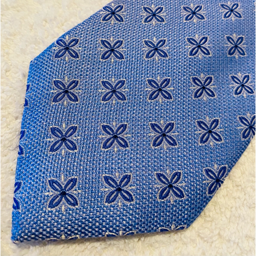Brand New Trendy Business Tie By Tasso Elba